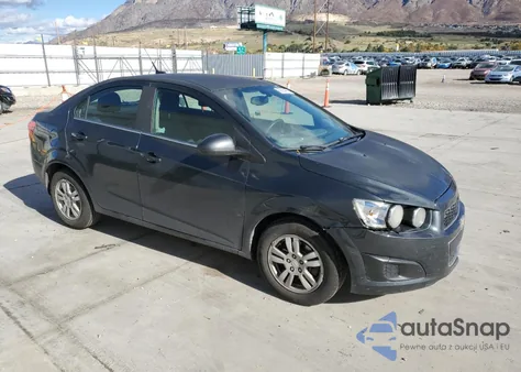 2014 Chevrolet Sonic Lt z USA, uszkodzony, nr VIN 1G1JC5SH9E4187663